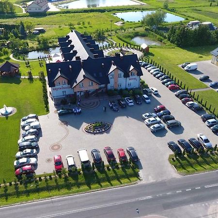 Hotel Restauracja Lorenzo Stopnica エクステリア 写真
