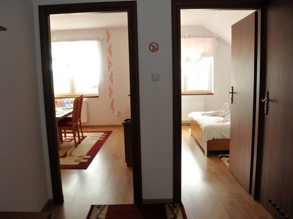 Hotel Restauracja Lorenzo Stopnica 部屋 写真